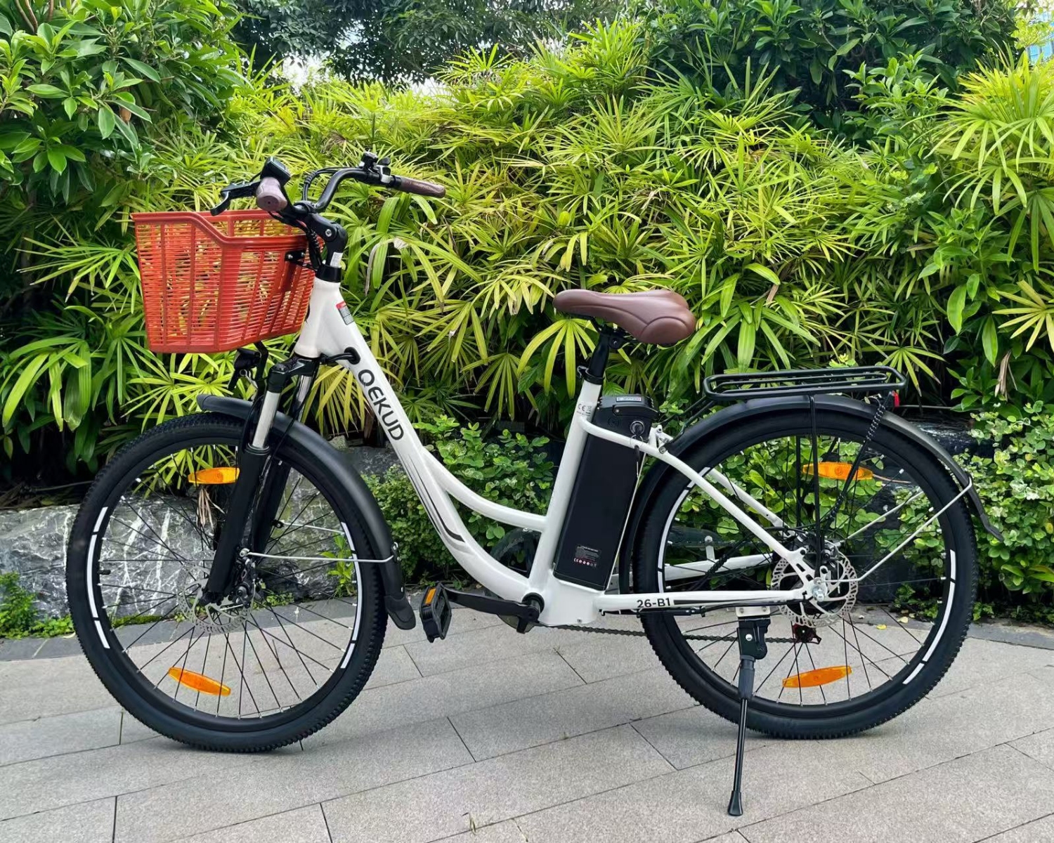 bike helmet wind deflector Wind-Blox Pro Noise Block Attachment, Noise Reduction Accessory, Blocker Biking and Cycling Gear, Helmet Add-On with Adjustable Straps, Black : Sports & Outdoors Ebike Schwinn Register Bike rackPositionDe:Hinten Size:1000 w/ Tab Handle the gears shift
